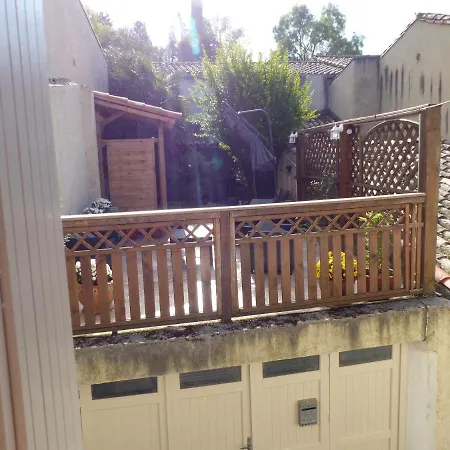Holiday home Maison Des Remparts Nichee Sous La Cite