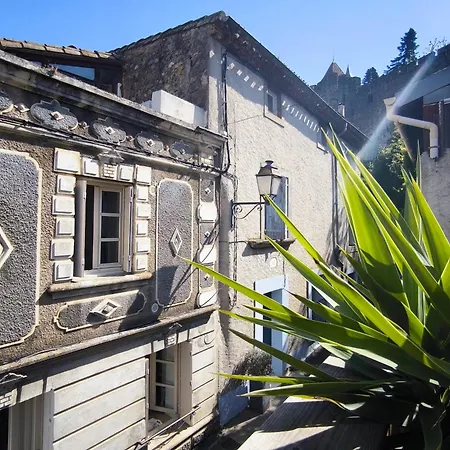 Casa de Férias Maison Des Remparts Nichee Sous La Cite Carcassonne